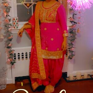 Indian Pakistani Punjabi - Patiala salwar kameez